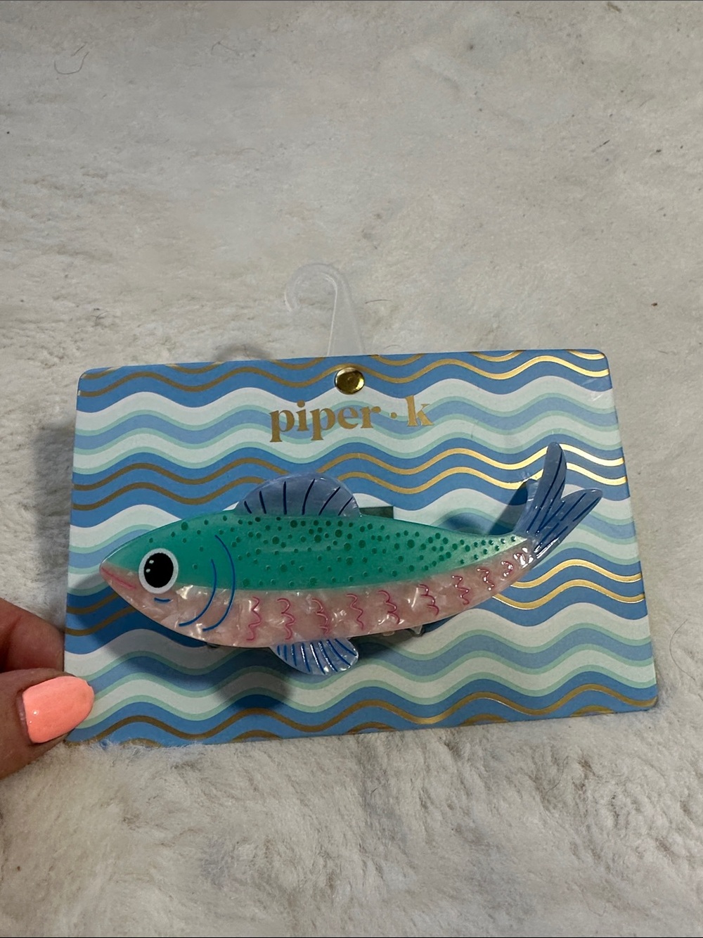 Piper K fish claw hair clip